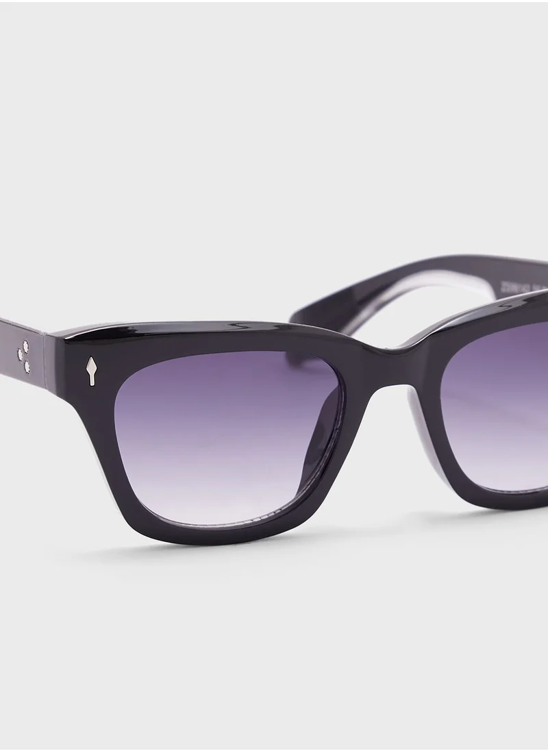 سفنتي فايف Casual Gradient Lens Wayfarer Sunglasses