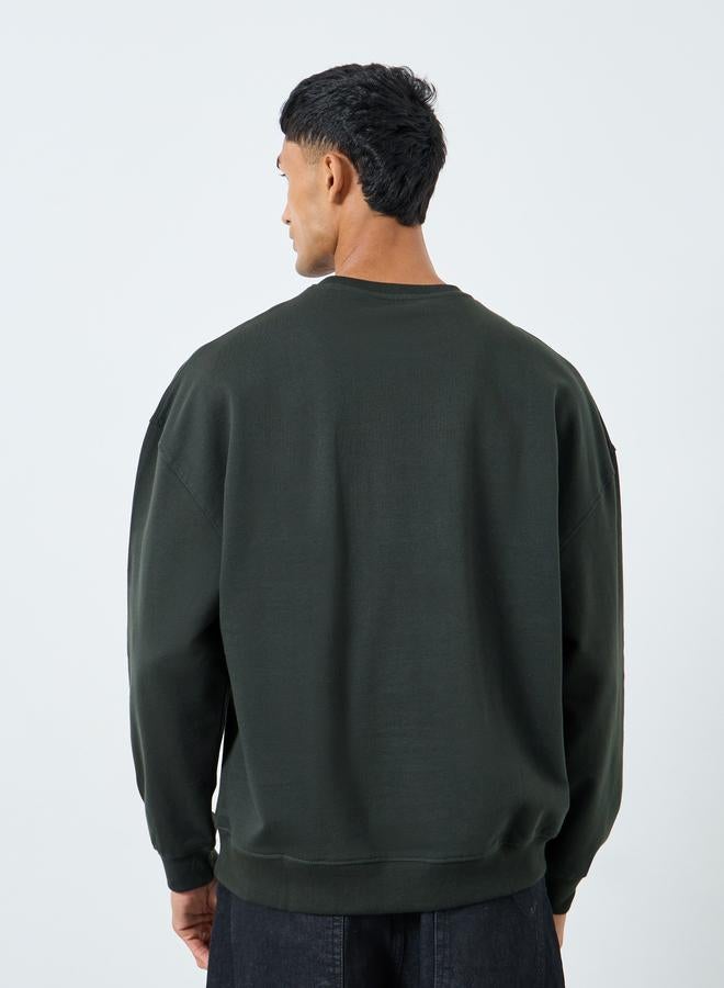 Styli Dark Green Embroidered Oversized Sweatshirt - Image 4