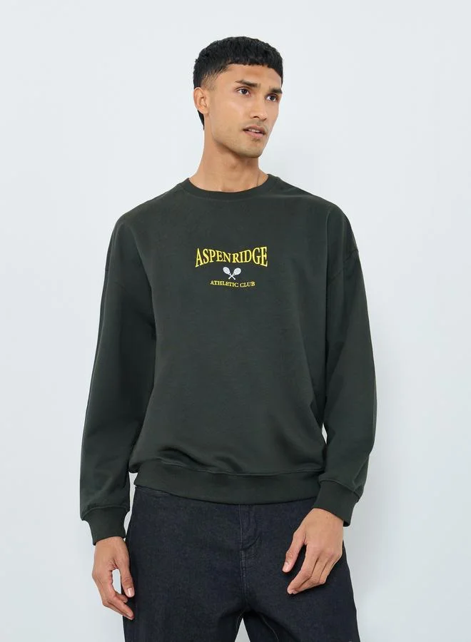 Styli Styli Dark Green Embroidered Oversized Sweatshirt