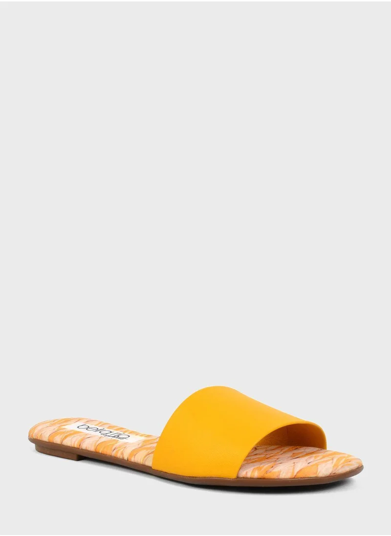 بيرا ريو Single Strap Flat  Sandals