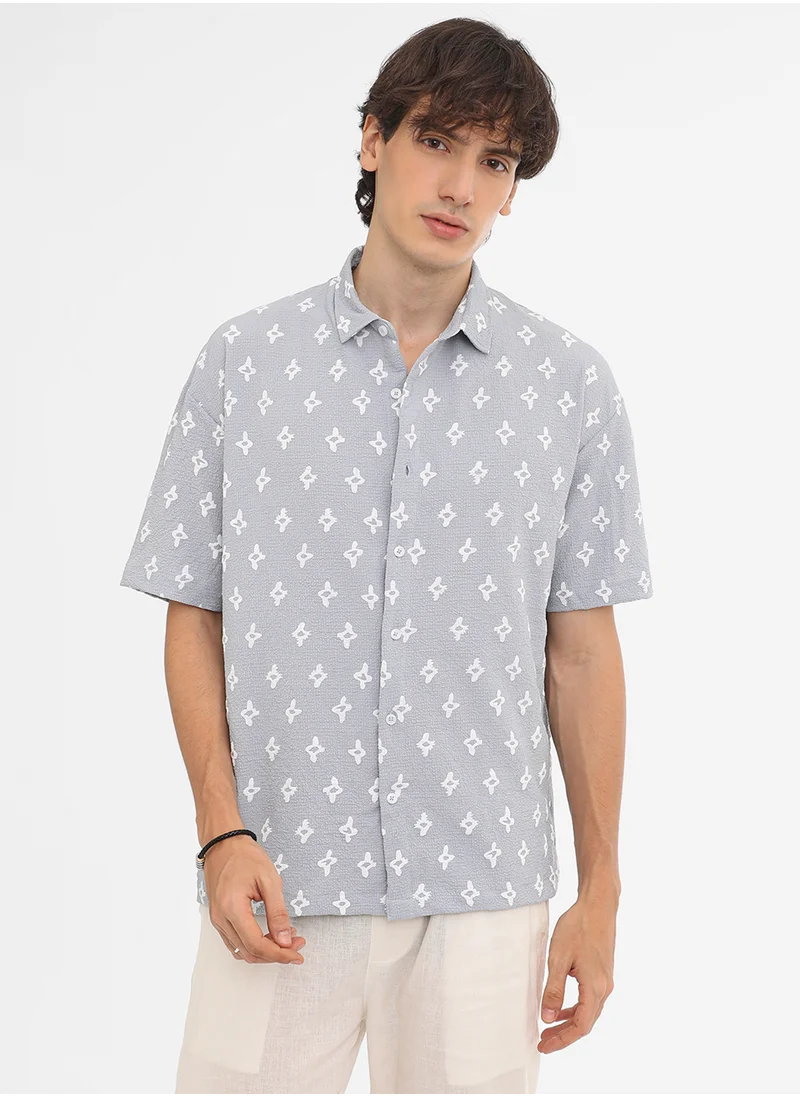 كامبوس سوترا Men's Baby Blue Floral-Tactile Oversized Shirt