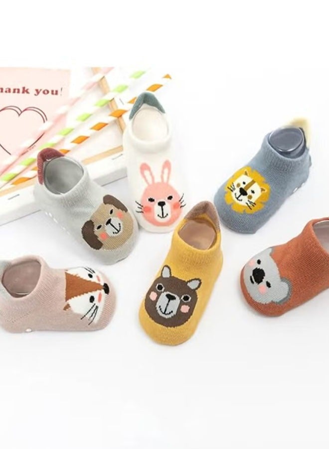 جوارب الأطفال المُقاومة للانزلاق لسن 0-3 سنوات - 6 أزواج بتصاميم حيوانية، قطن مُغَزَّل عالي الجودة يُشْرِقُ في جميع المواسم (للذكور والإناث) - Image 1