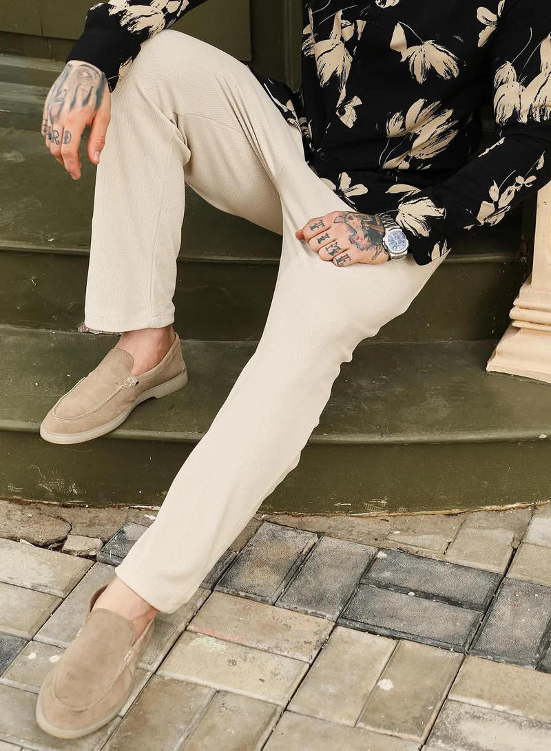 كامبوس سوترا Campus Sutra Men's Saltbox Beige Textured Extended-Waistband Trousers | Mid-Rise , Straight Hem , Button Closure , Tailored-Fit | Solid Textured | Polyester Blend Trouser For Casual Wear