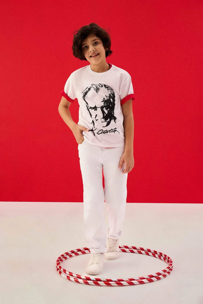 DeFacto Boy Atatürk Print T-Shirt