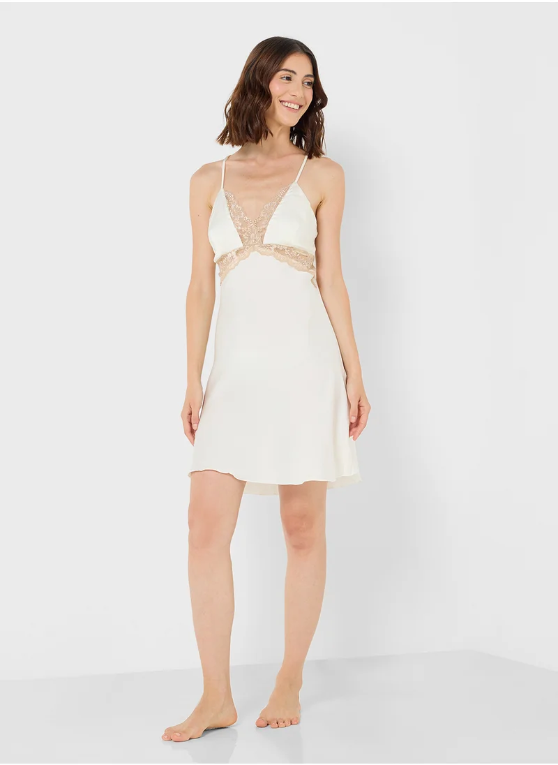 ايلا Nigh Slip Dress