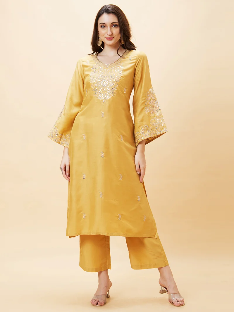 globus Globus Women Embroidered Bell Sleeve Straight Kurta & Wide Leg Trouser Festive Set