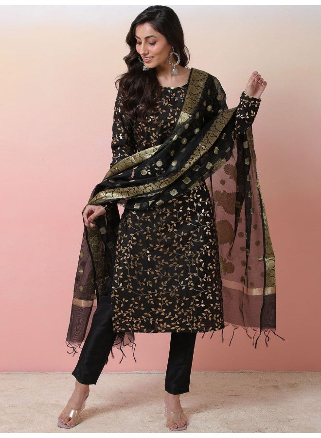 AKS Ethnic Motifs Printed Zari Detailed Kurta & Trousers With Dupatta - Image 1