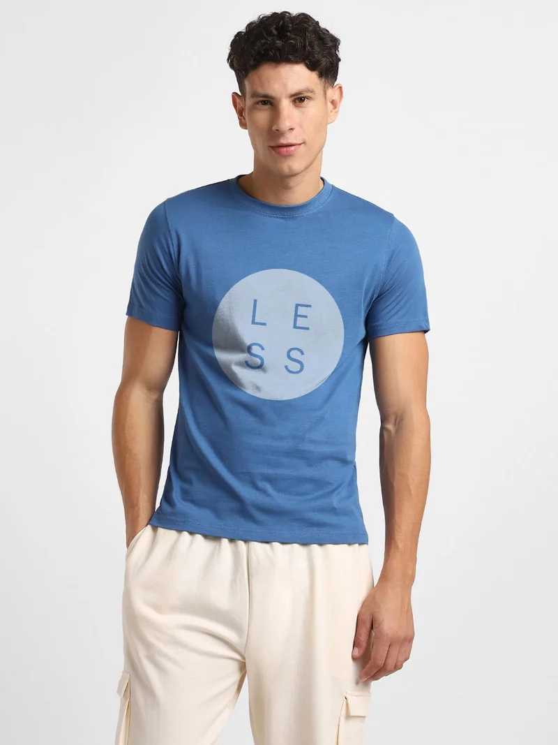 نوبيرو NOBERO Men's Blue Regular Fit T-Shirt