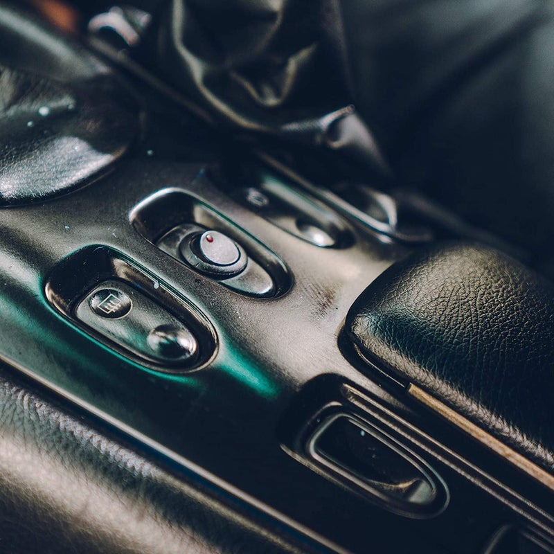 Meguiar's New Car Scent Protectant Spray - Car Interior Cleaner for Vinyl, Rubber and Plastic, Contains UV Protection and Leaves a Rich, Satin Shine with a Pleasant New Car Smell, 16 Oz - Image 4