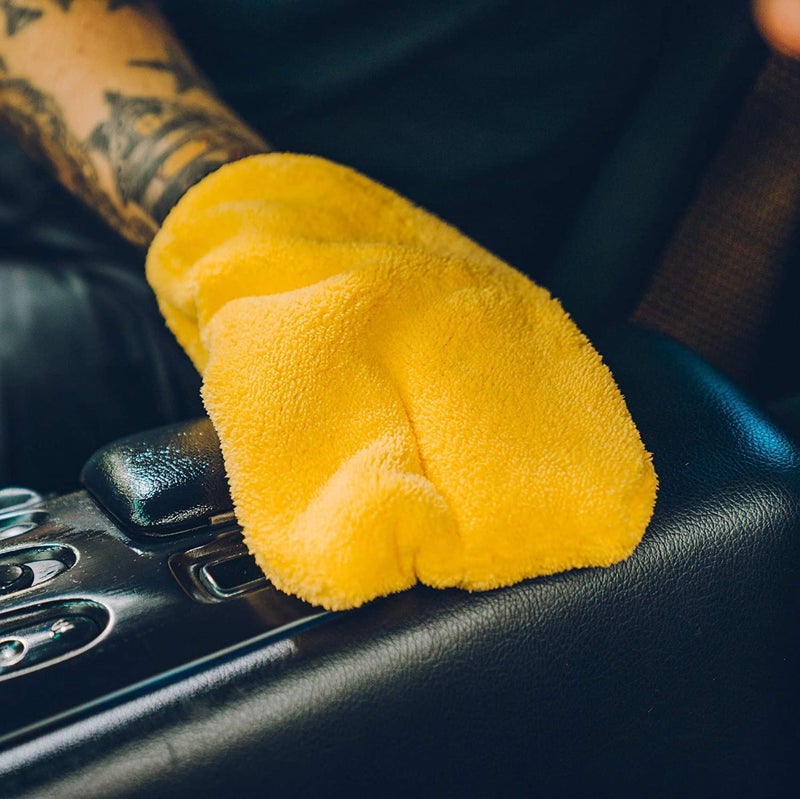 Meguiar's New Car Scent Protectant Spray - Car Interior Cleaner for Vinyl, Rubber and Plastic, Contains UV Protection and Leaves a Rich, Satin Shine with a Pleasant New Car Smell, 16 Oz - Image 3