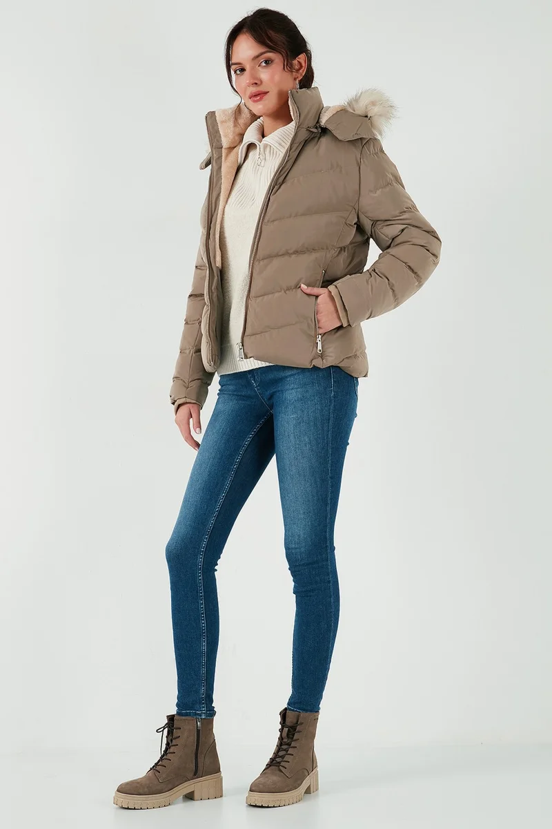 Lela Regular Fit Detachable Hooded Zippered Pocket Puffer Jacket Women's Jacket 497DINA
