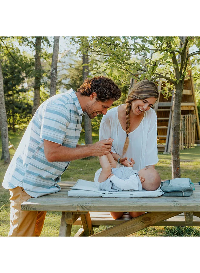 بيبي موف Nomadcare Waterproof Travel Changing Mat, Waterproof Design , Easy To Clean And Maintain Hygiene While Changing Your Baby On The Go, Compact And Portable, Making It Convenient For Travel