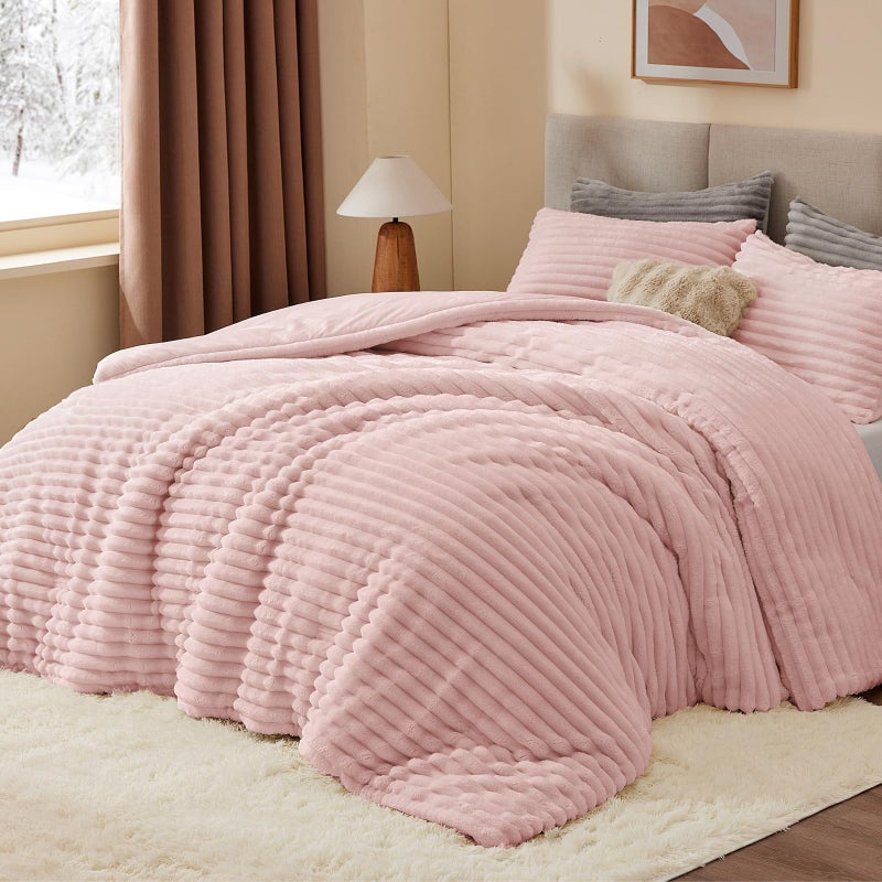 BEDELITE Fleece Queen Comforter Set -Super Soft & Warm Fluffy Pink Bedding, Luxury Fuzzy Heavy Bed Set for Winter with 2 Pillow Cases - Image 2