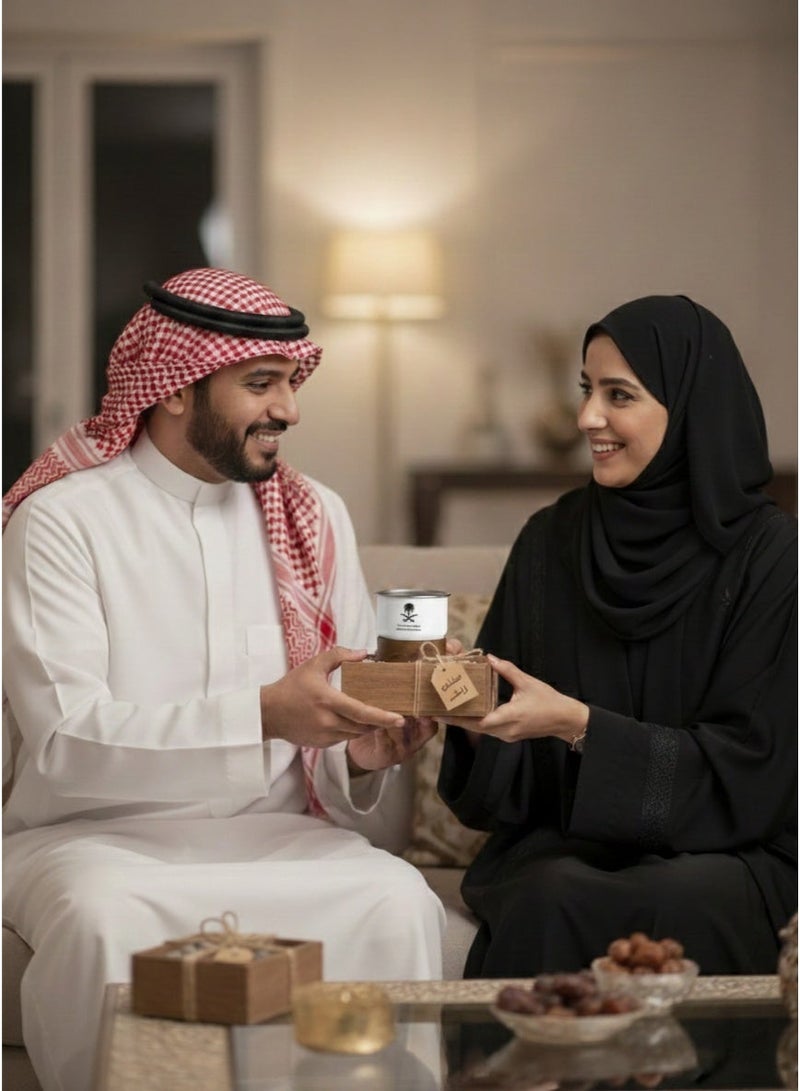 Neox كوب قهوة أبيض 304 من الفولاذ المقاوم للصدأ كوب سفر - كوب - تصميم شعار سعودي، كوب قهوة محمول للمشروبات الساخنة والباردة، يتضمن ماصة وغطاء مقاوم للحرارة للمنزل والتخييم في الهواء الطلق 300 مل - Image 2