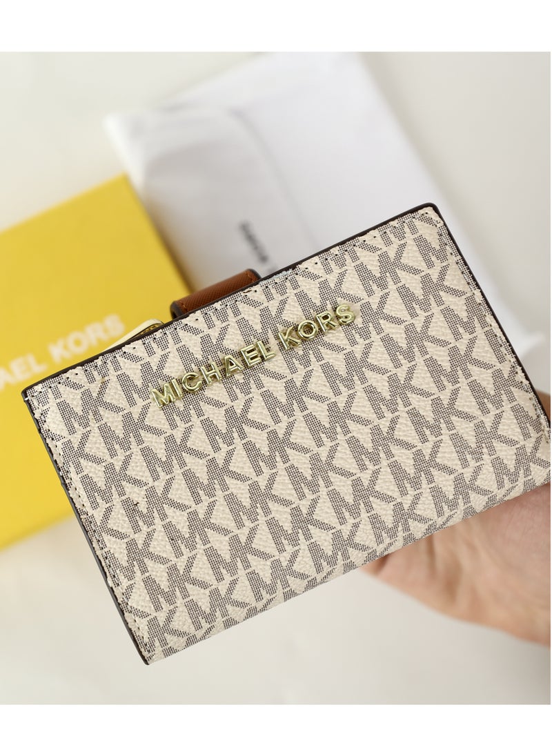 Michael Kors Michael Kors Wallet For Women  - Image 2
