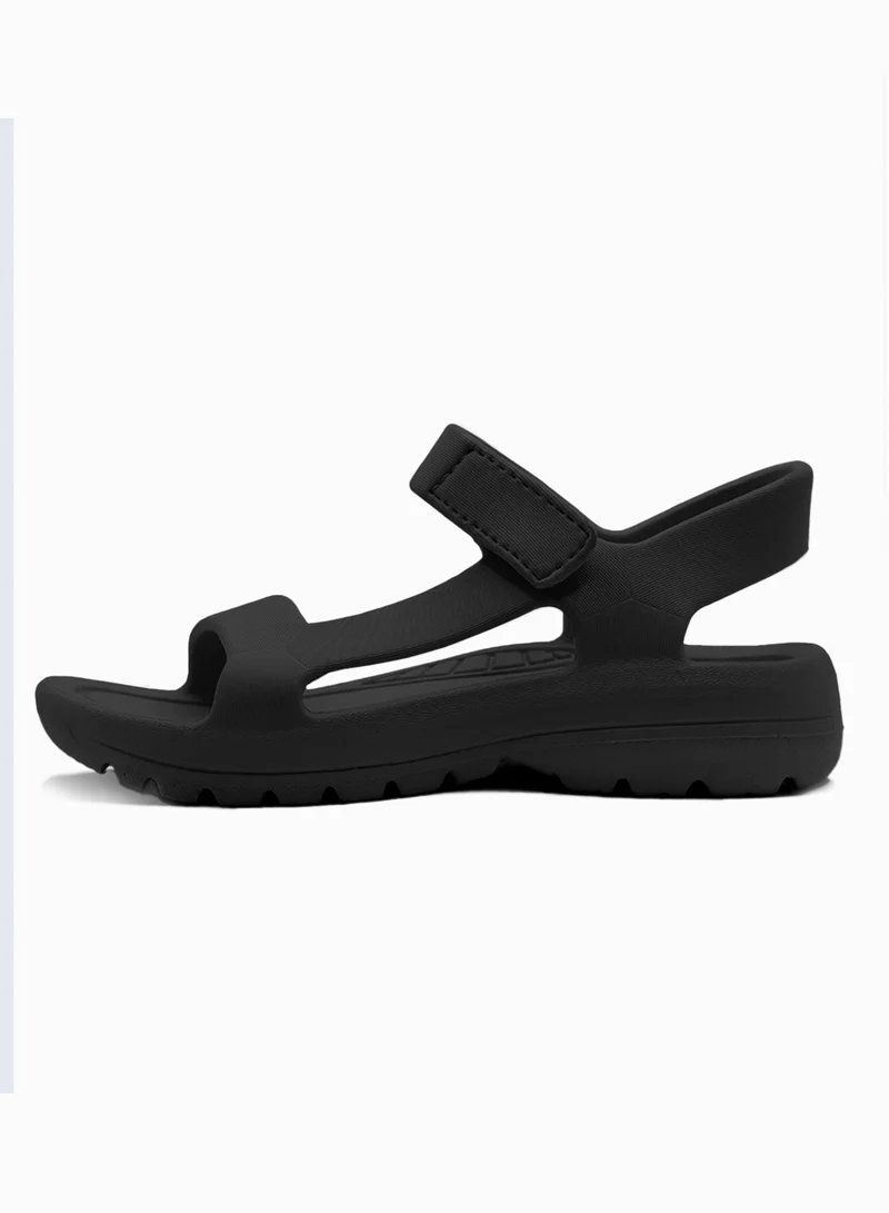 COOL SANDALS