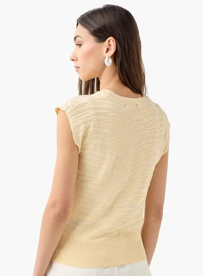 Iconic Iconic Textured Round Neck Top with Cap Sleeves