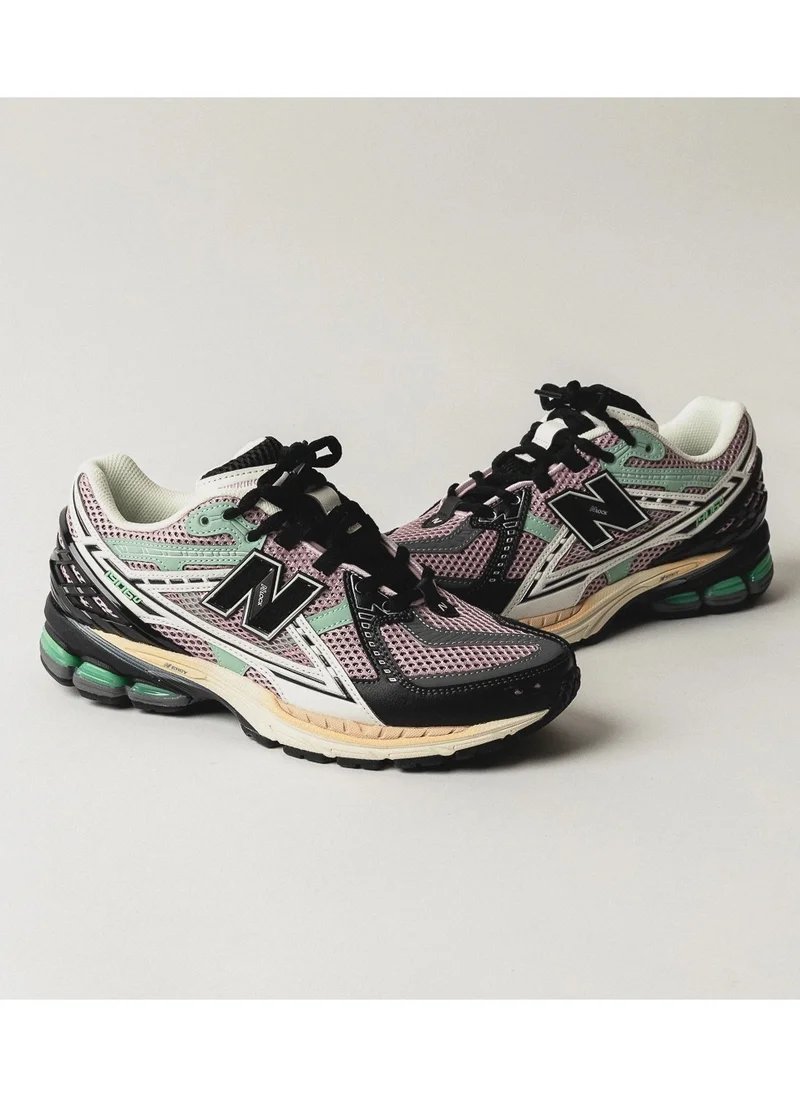New Balance 1906 Sneakers
