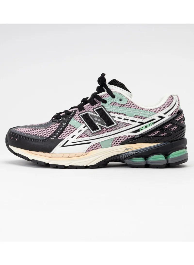 New Balance 1906 Sneakers
