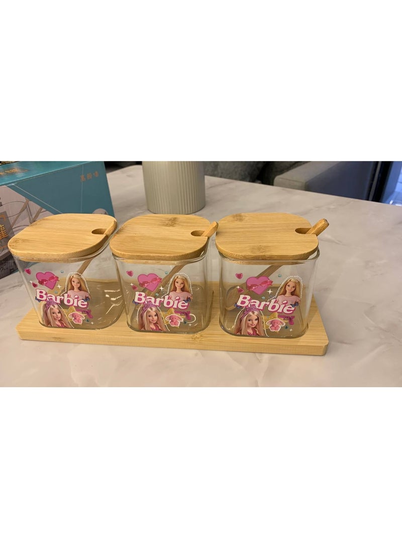 طقم توابل و بهارات / كوفى ❤️ باربى 🌸 زجاج بيركس حرارى ⭐️ منتج مستورد 🇨🇳 الطقم ٣ قطعه برطمان بالغطاء + ٣ معلقه خشب + كوستر خشب - Image 2
