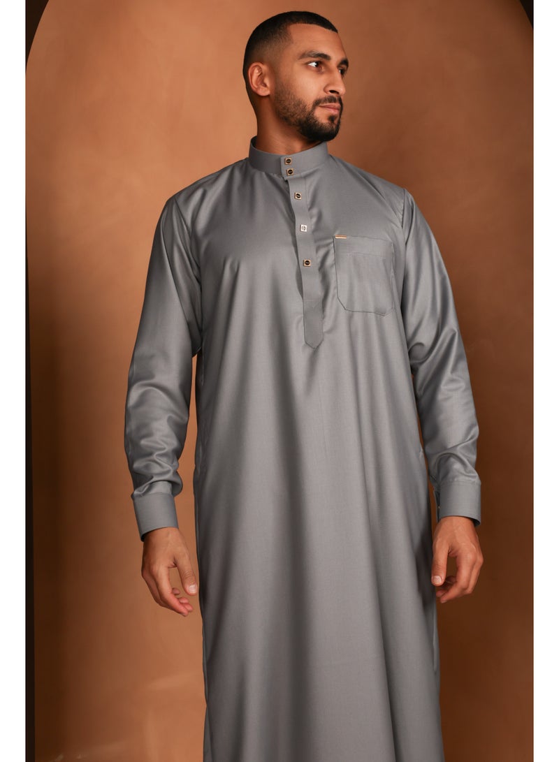 Yigo by Mariam Qamis Izzak – Men’s Long Qamis in Steel Grey | Premium Italian Fabric | Front Pocket Thobes | Mens Thobes  - Image 4