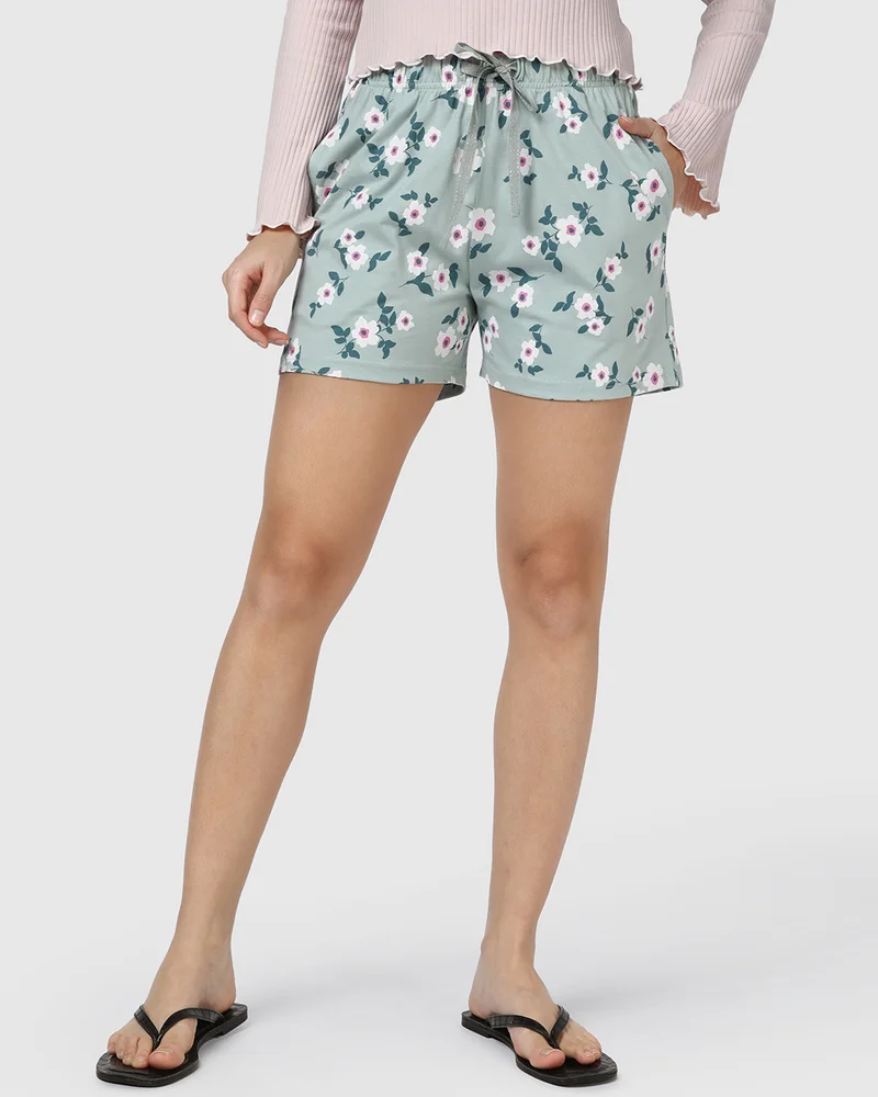 بيواكوف Women's Light Green All Over Floral Printed Shorts