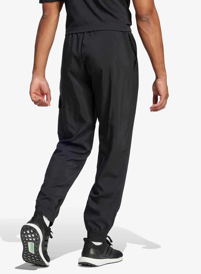 اديداس بنطلون رياضي كارجو بشعار أساسي صغير