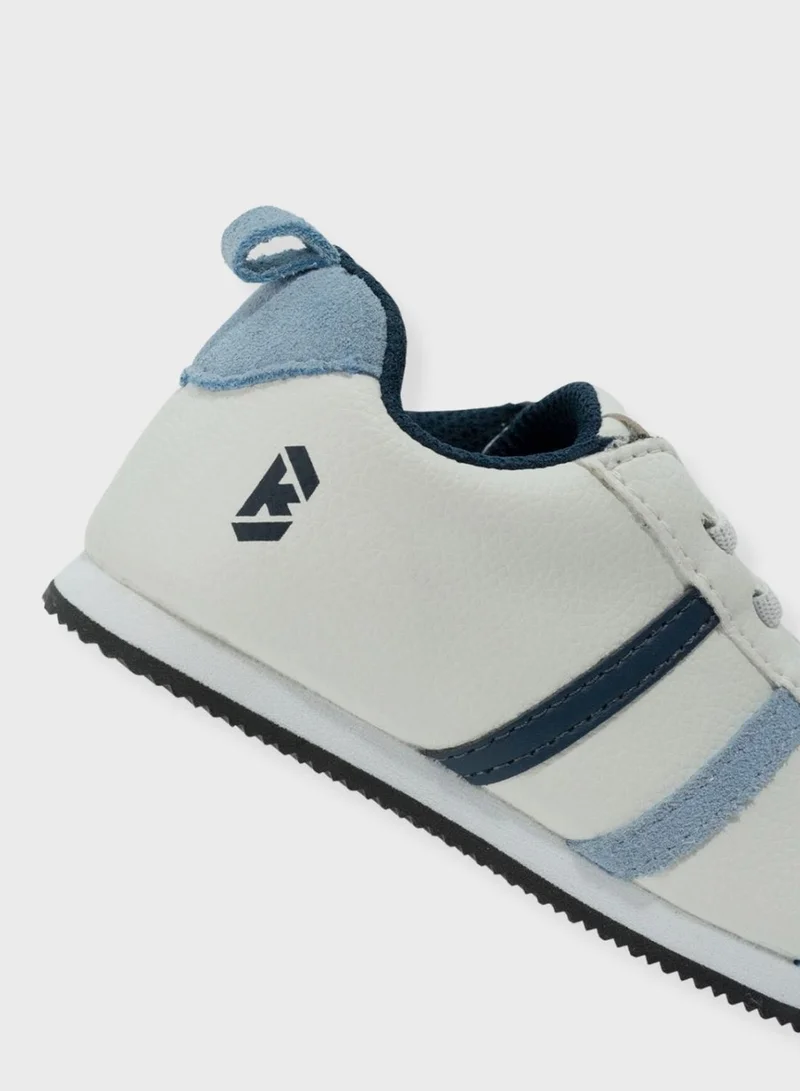 بولد اند كو Kids Jessie Slip On Sneakers