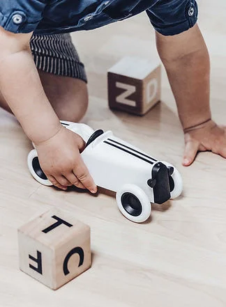أوه نو Eco-friendly Racing Car - White, Ooh Noo