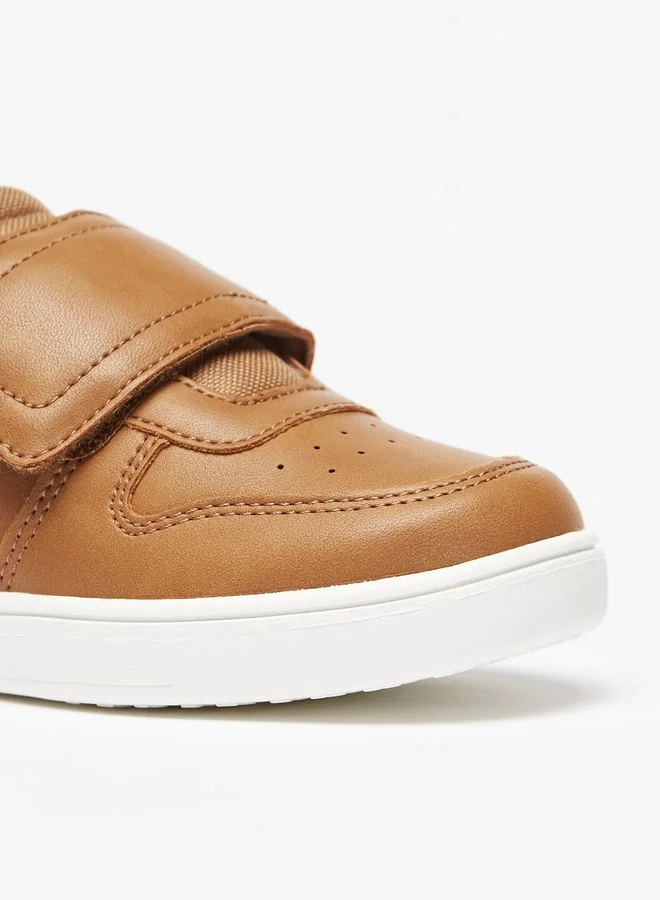 Lee Cooper Boys' Textured Casual Sneakers With Hook And Loop Closure