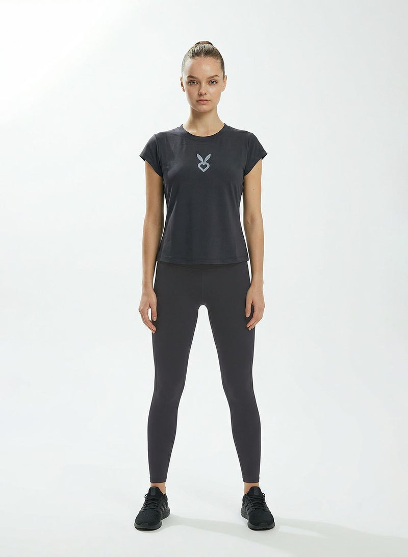 Cardio Bunny تي شيرت نسائي بقصة جسم محددة وملائمة ضيقة - Image 2