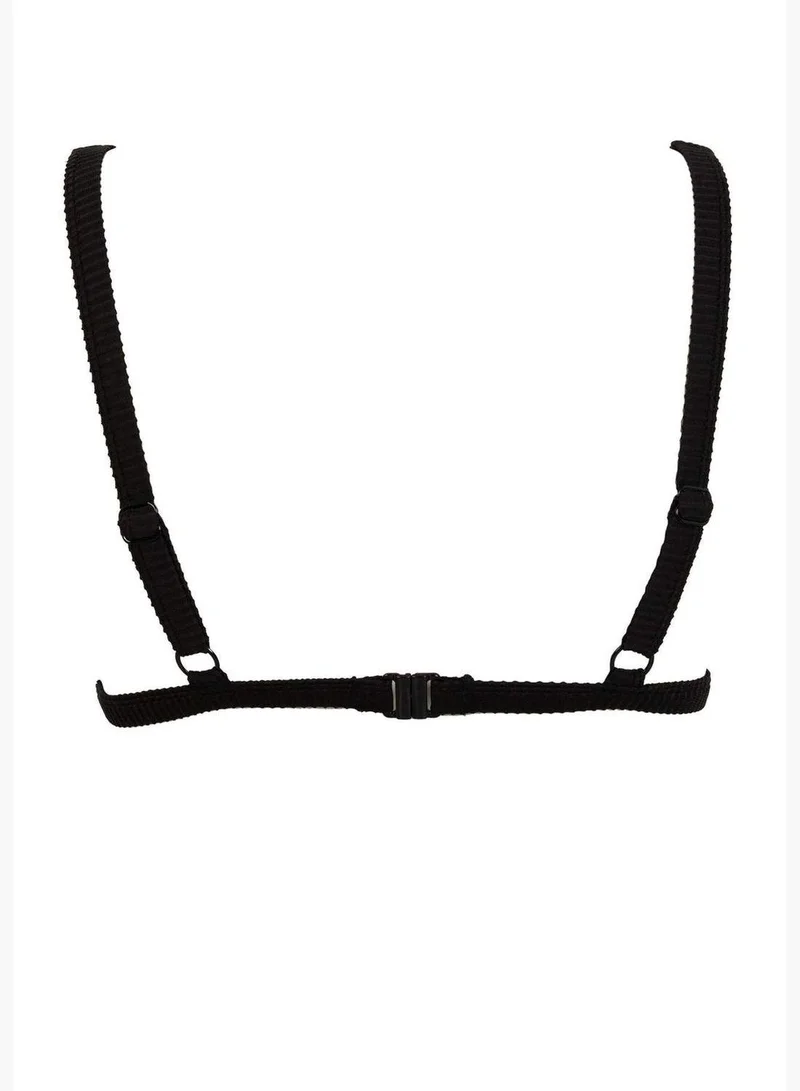 ديفاكتو Deep V Neck Triangle Bikini Top