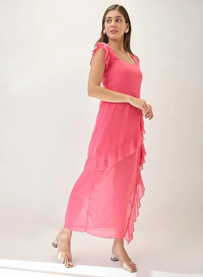 جلو باص فستان طويل بياقة مربعة وحافة مزمومة