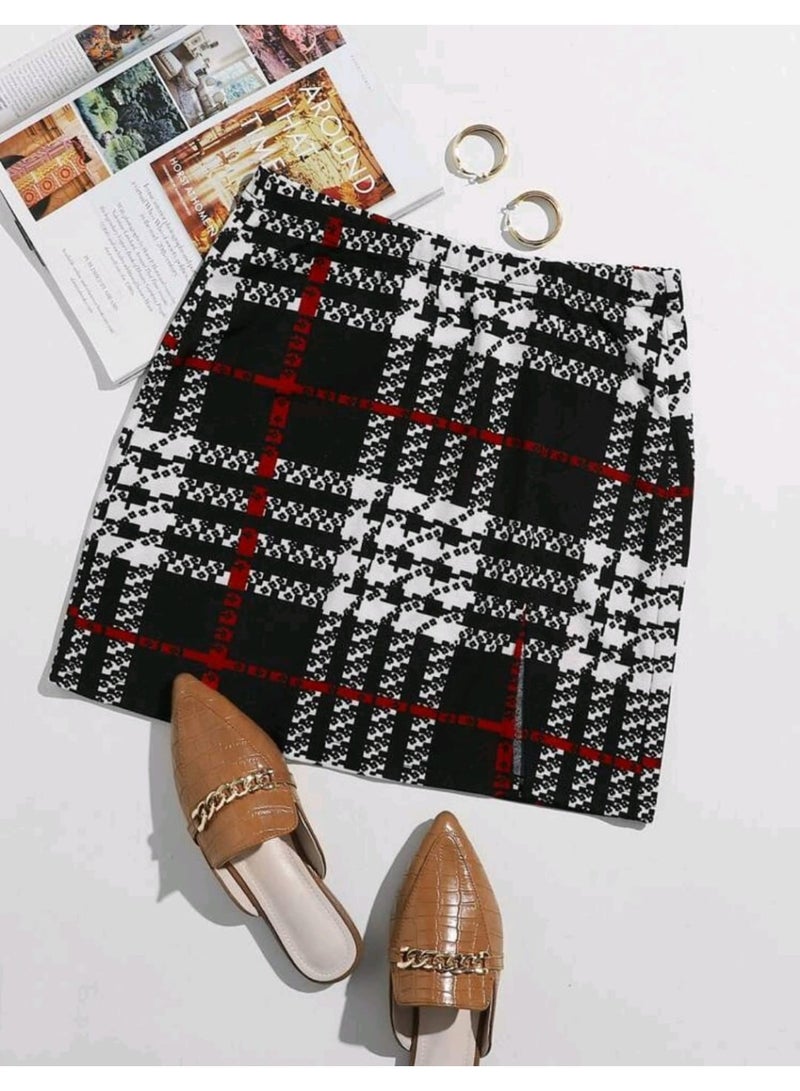 شي إن تنورة منقوشة بحاشية مقسمة من SHEIN - Image 1