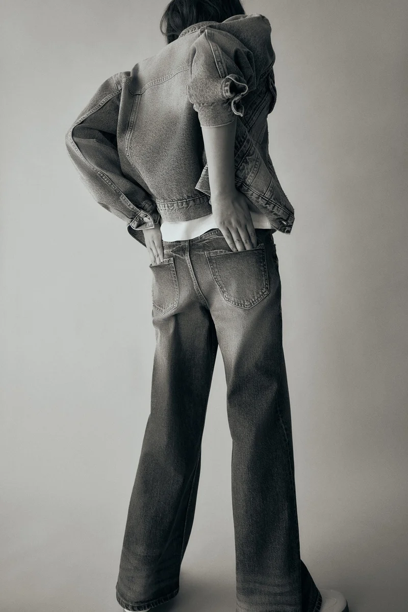 H&M Baggy Fit Bootcut Leg Jeans