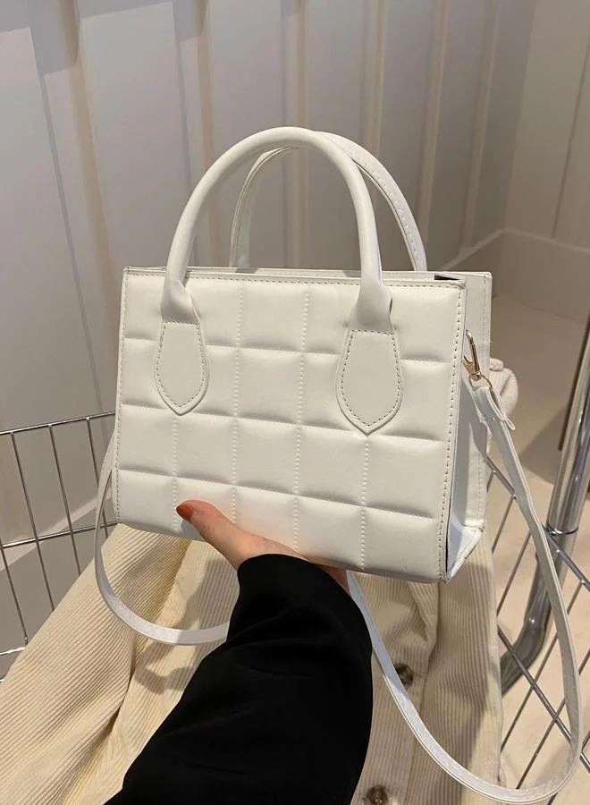 تايك تو White Quilted Shoulder Bag