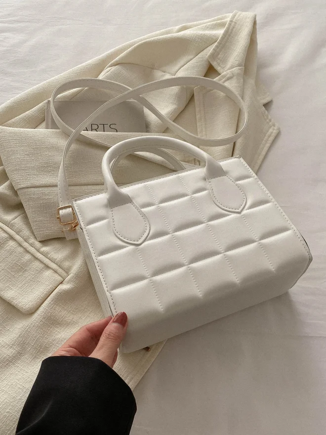 Styli White Quilted Shoulder Bag
