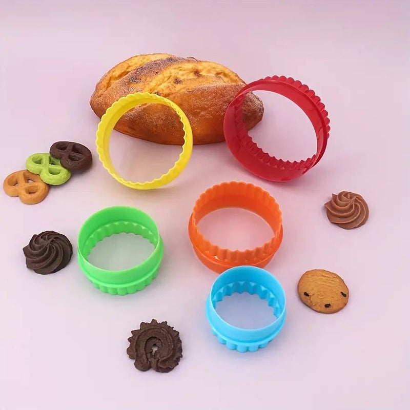 Square 5pc Plastic Cookie Cutter Set For Baking Cake Bread Decorating Tools - Image 4