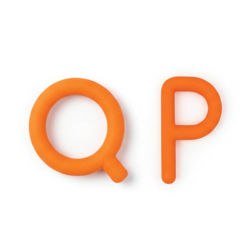 تشوي تيوبز عضاضة أسنان على شكل حرفيP و Q - Image 1