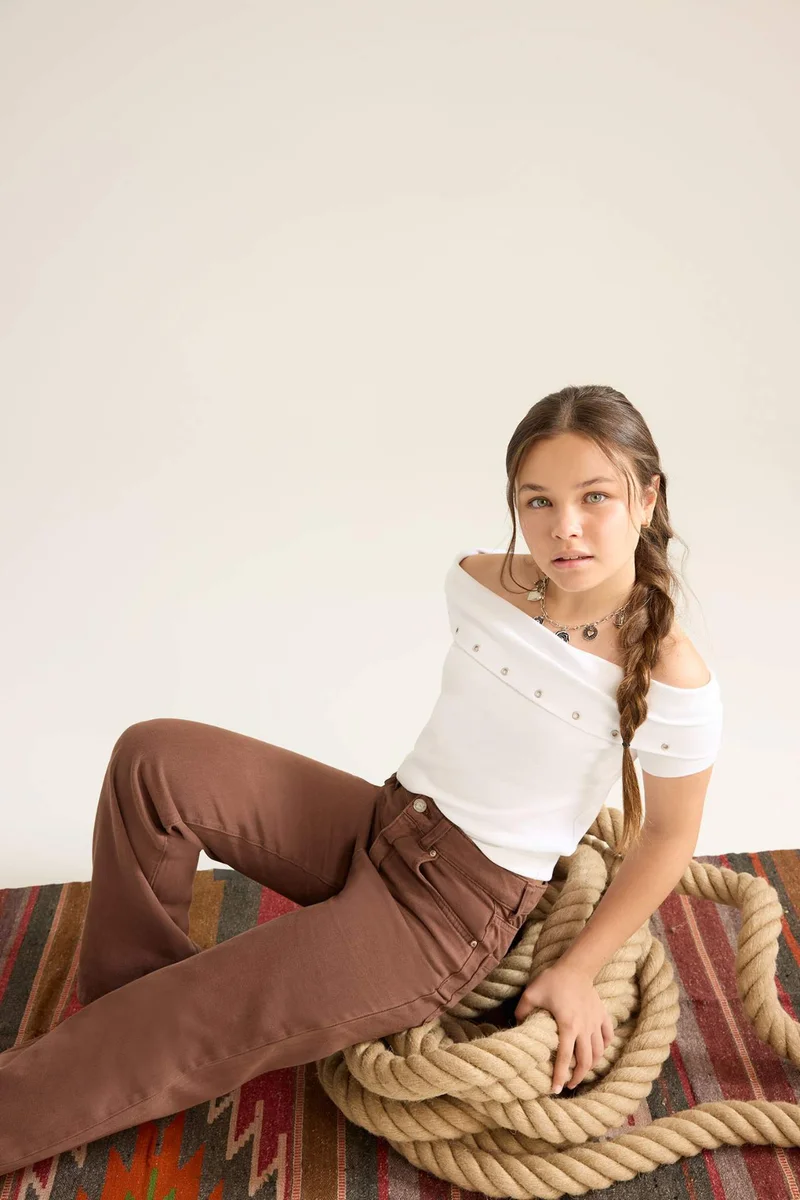 ديفاكتو Girl Slim Fit Open Shoulder Printed Ribbed T-Shirt
