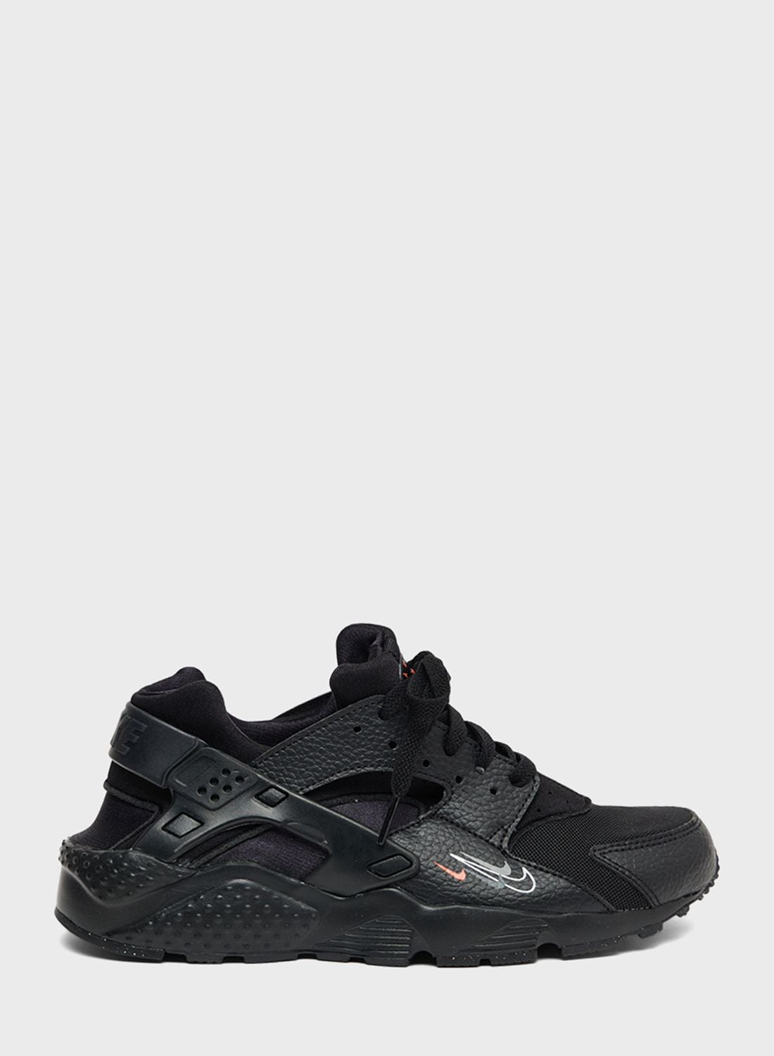 nike black huarache youth