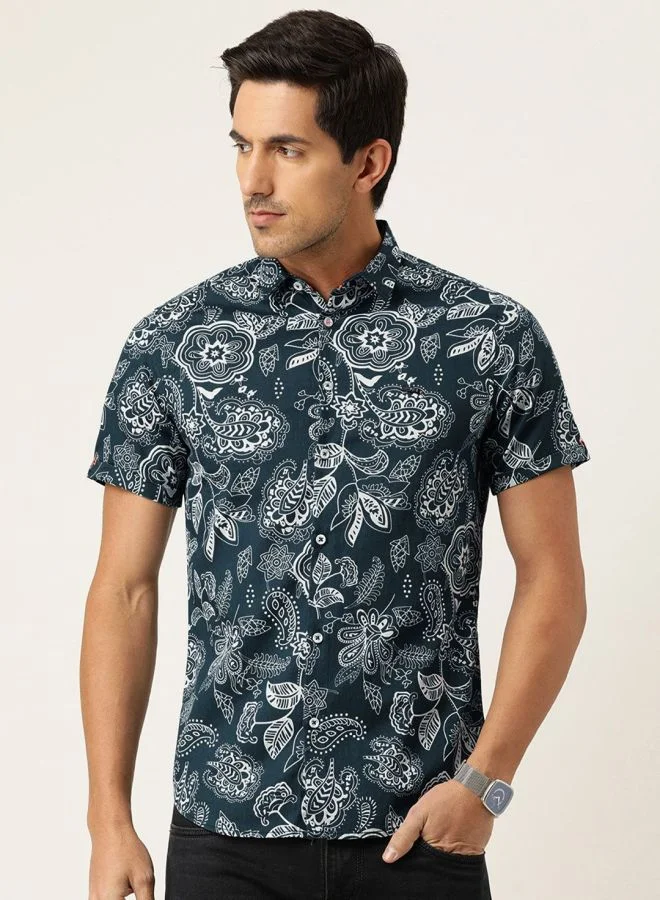 شركة المرآب الهندية Men Slim Fit Floral Printed Half Sleeves Cutaway Collar Casual Shirt