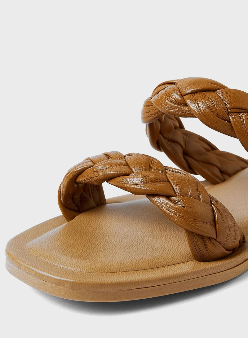 STEVE MADDEN Alonna Flat Sandals