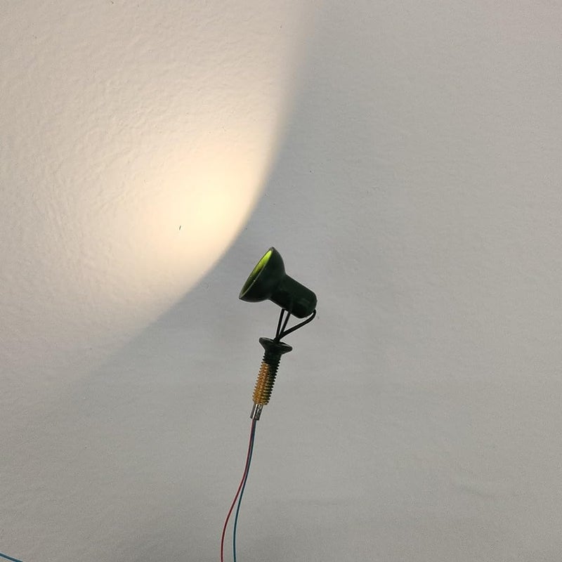 HO Scale LED Floodlight Set with Brass Mast 25mm Height Warm White 3V 12 19V AC DC Black - Image 3