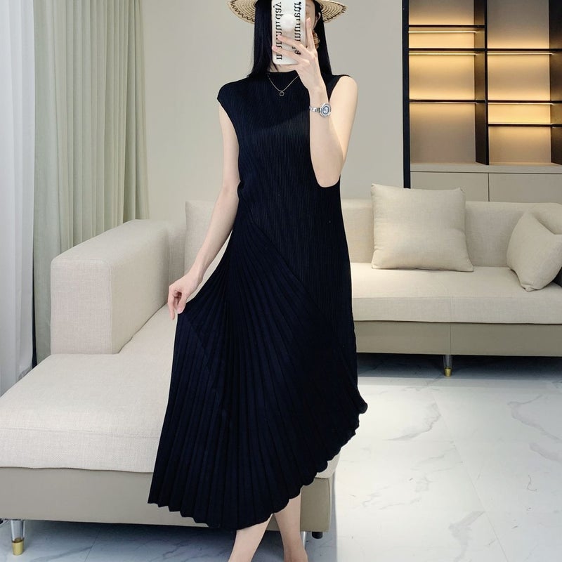 Miyake Design Sense Irregular Pleated dress Womens 24 New Elegant Elegant Stitching Pleated Sleeveless Dress Black - Image 1