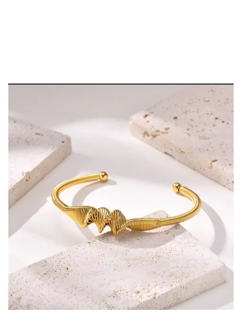 Generic - High quality gold women's bracelet - Image 1