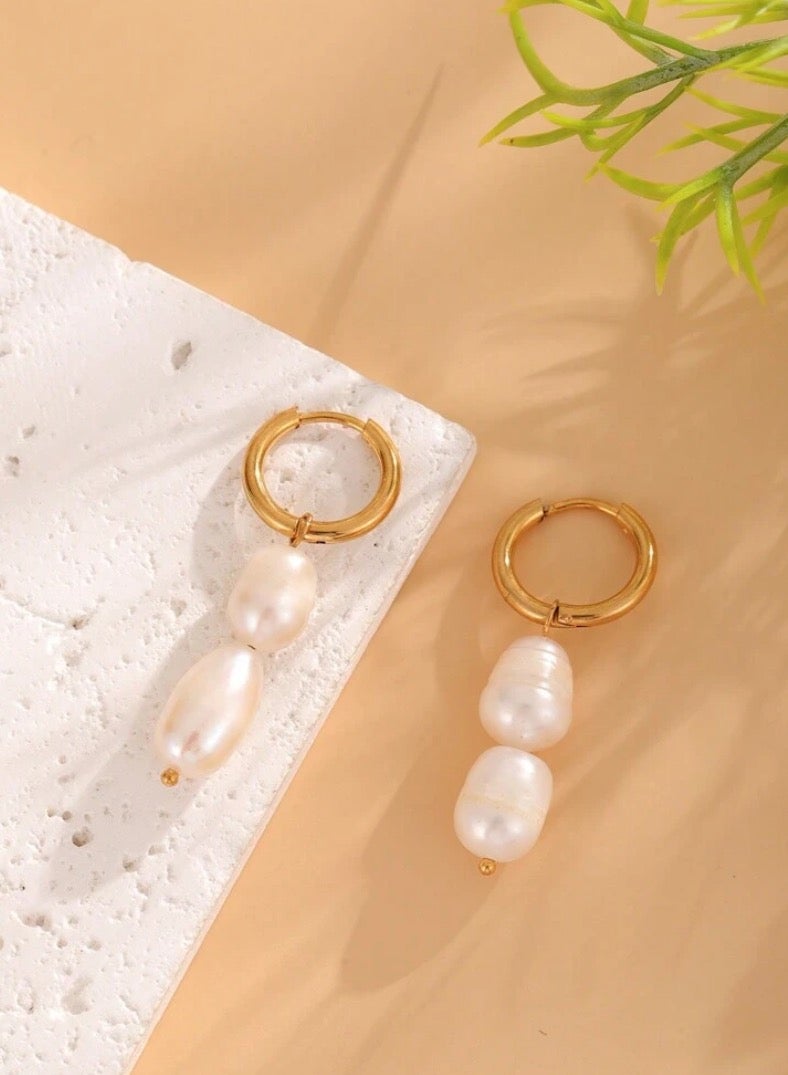 إيكوال حلق اذن نسائي من الاستانلس ستيل أنيق وعالي الجودة باللون الذهبي - Image 3