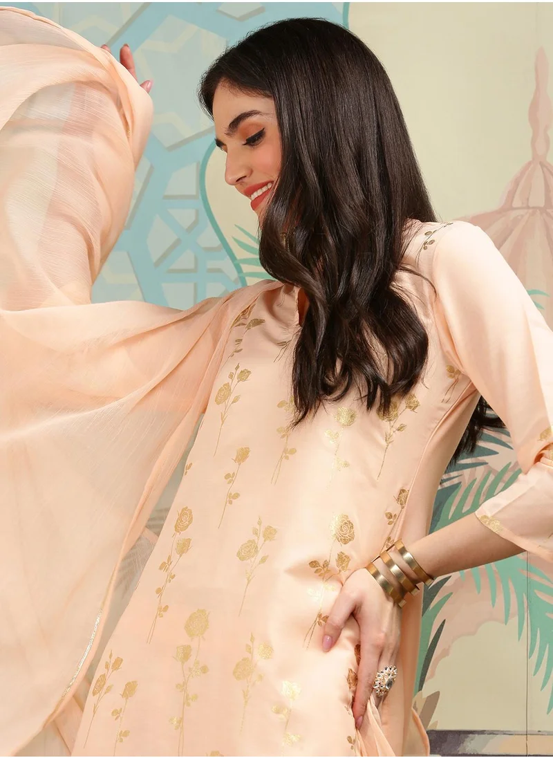 آي شين Straight Fit Printed Pattern Round Neck Three-Quarter Sleeves Peach Colour Woven Cotton Kurta Set for Women with Semi Elastic Closure - Crafted for Elegance and Ease