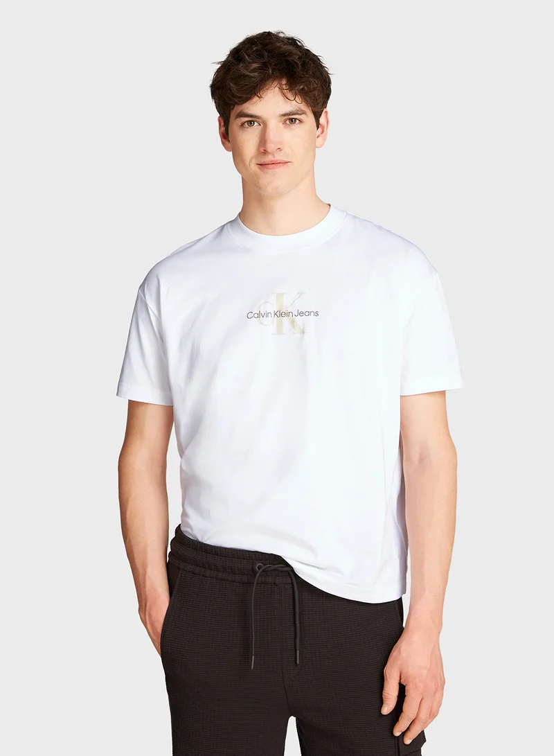 كالفن كلاين جينز Textured Monologo Boyfriend Tee