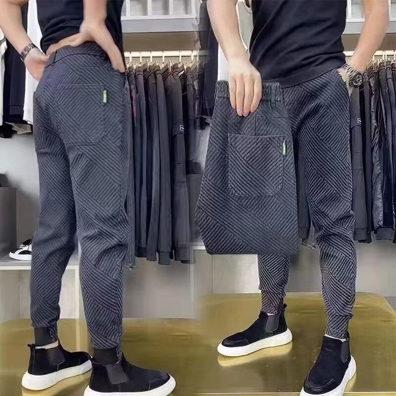 Unisex Classic Denim Jeans Loose Fit Daily Outdoor Wear - Image 2